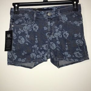 NWT Rock & Republic Floral Printed Jean Shorts